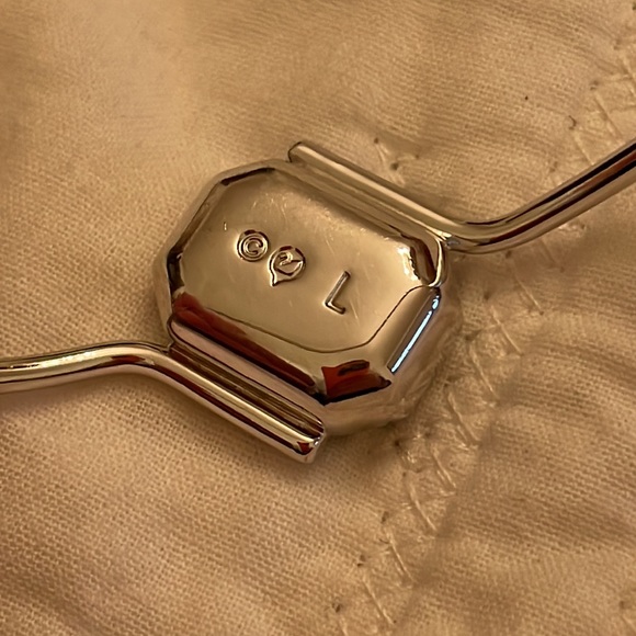 Swarovski bangle with stone | Comes with box! - Picture 6 of 10